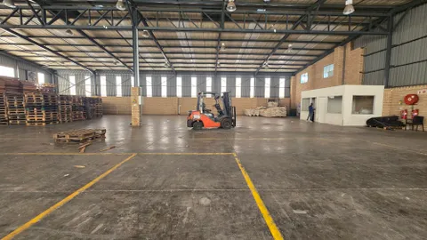 Stand 335, 335 Angus Crescent, Northlands Business Park, Hoogland